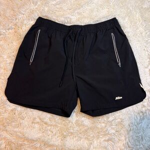 Mitre Men’s large Black Athletic Shorts with Zip Pockets no liner 5” inseam